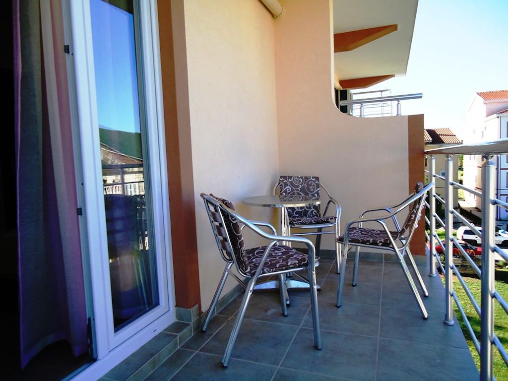 Apartments Nedovic-Jaz بودفا الغرفة الصورة